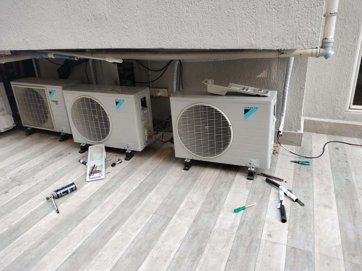Top Signs Your Commercial AC Needs Immediate Attention